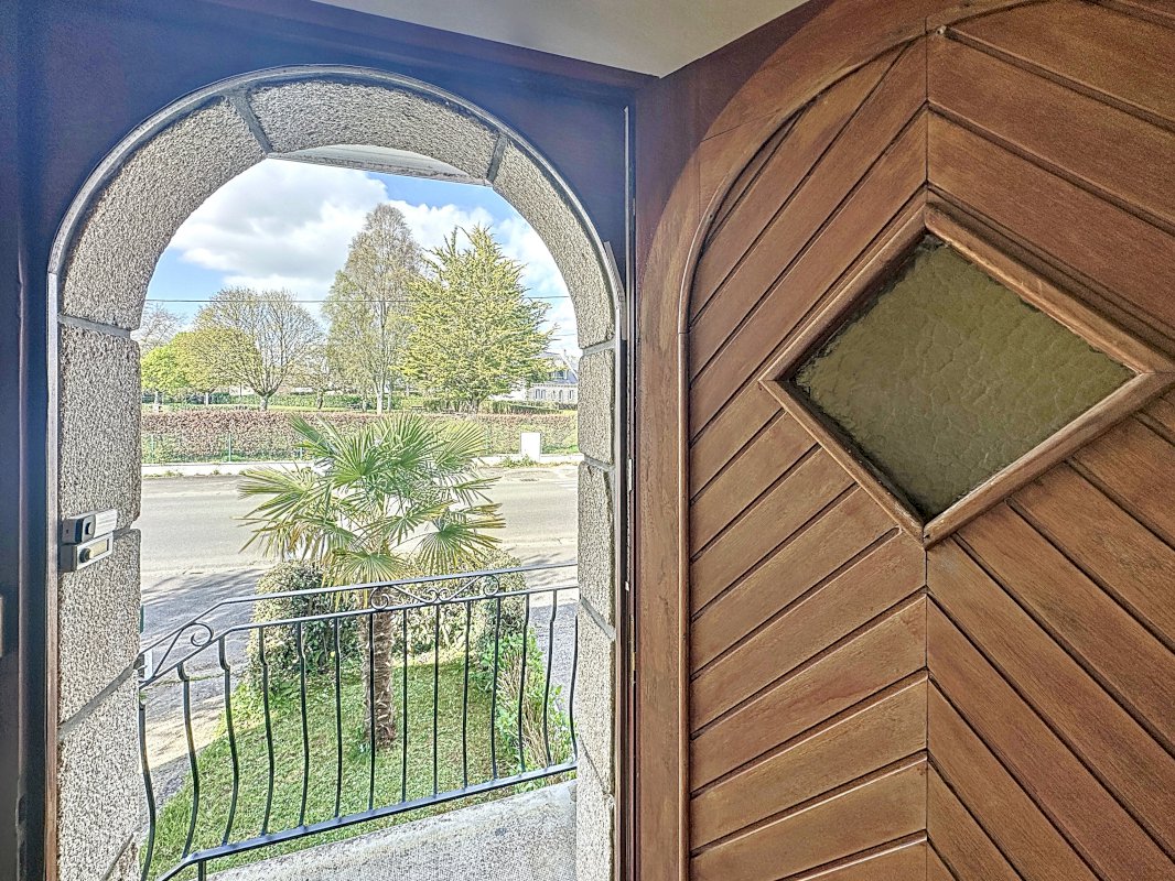 Belle maison néo bretonne de 106 m² avec grand potentiel - Photo 10 - Gourin