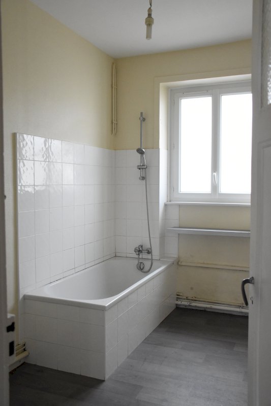 Très grand appartement - Photo 12 - Brest