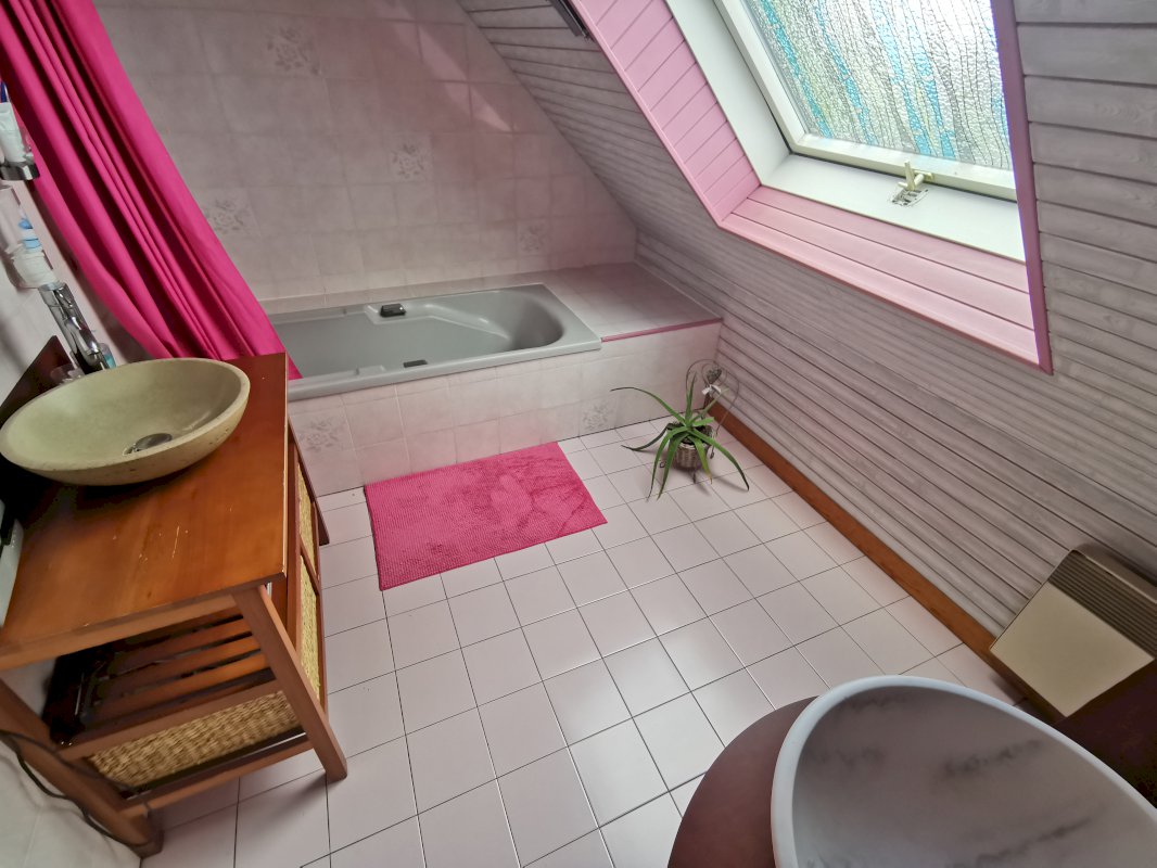 Maison de 120 m² - Photo 14 - Bourg-Blanc