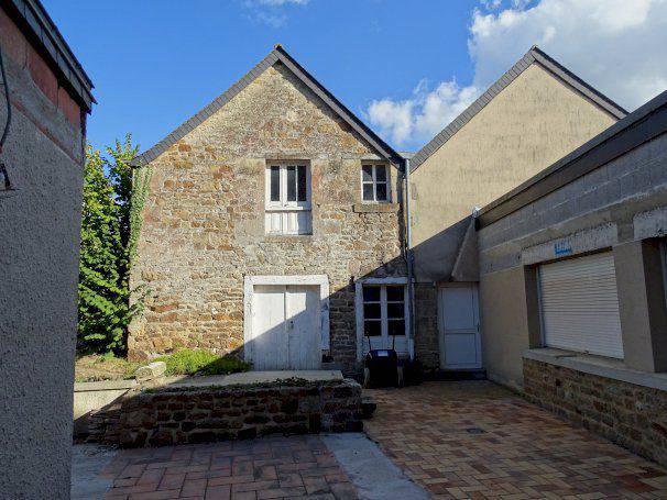 Ensemble immobilier - Photo 1 - Plouasne