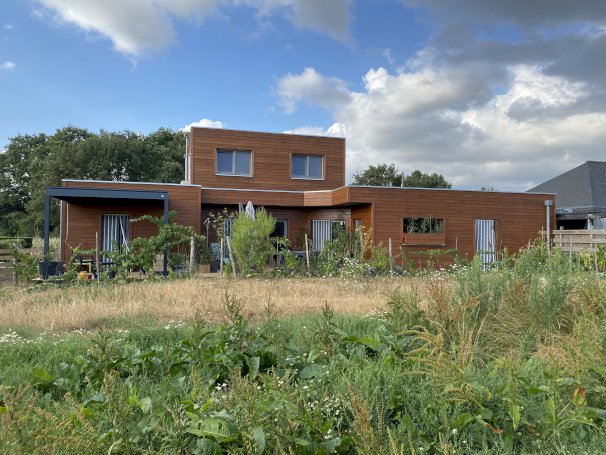 Maison Bois 155m² - Photo 1 - Theix-Noyalo