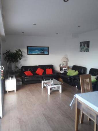 MAISON 4 PIÈCES - Photo 2 - Lorient