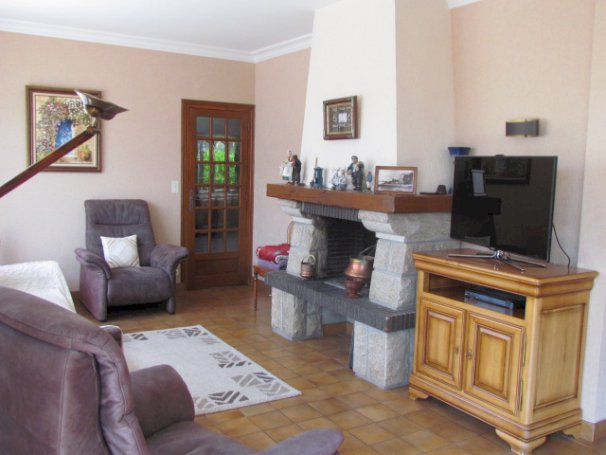 Maison 8 pièces - Photo 2 - Châteaubourg