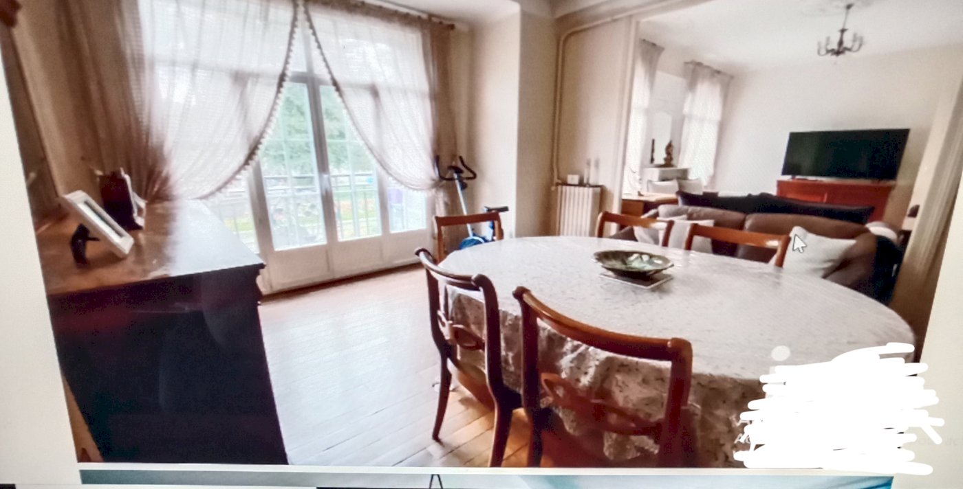 Appartement de 98 m² - Photo 2 - Saint-Brieuc