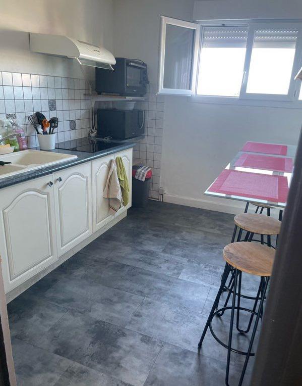 Appartement de 65 m² avec balcon - Photo 2 - Saint-Brieuc