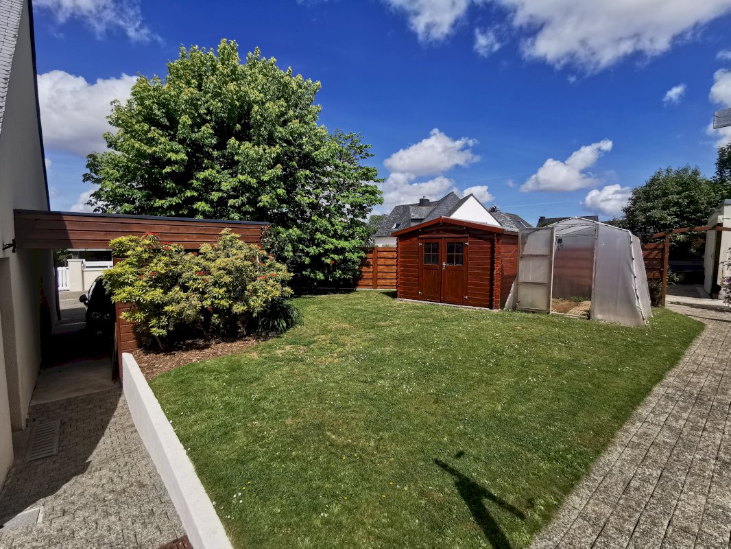 Maison de 120 m² - Photo 3 - Bourg-Blanc