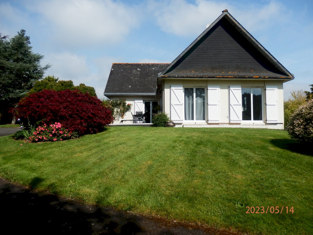 Maison de 120 m² - Photo 3 - Plœuc-L'Hermitage