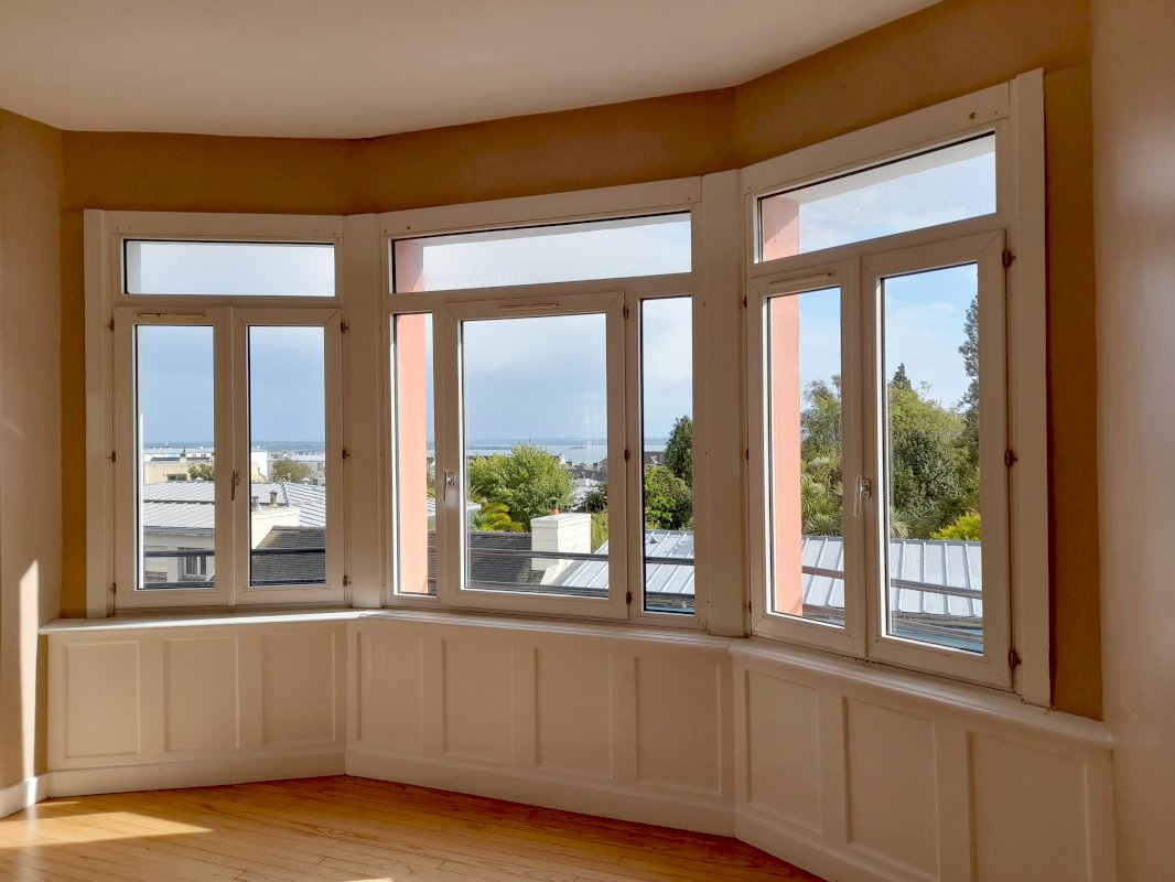 Très grand appartement - Photo 3 - Brest