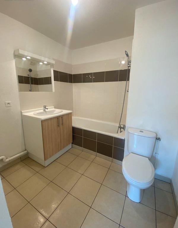 Appartement T2 / RT2012 - Photo 3 - Saint-Brieuc