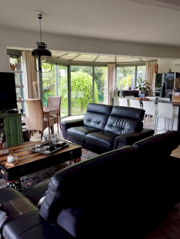Maison de 141 m² - Photo 4 - Lécousse