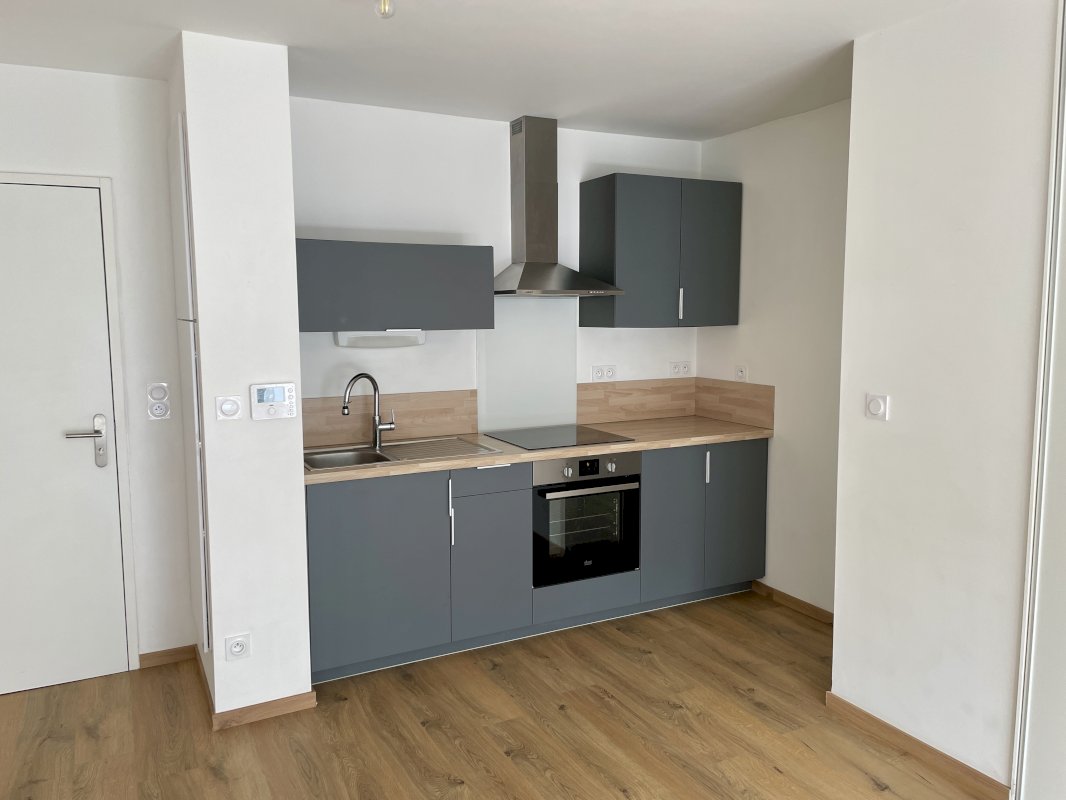 Appartement 2 pièces 41 m² avec jardin d’hiver (balcon) | RENNES Quartier Antrain / Volney – Métro B Gros-Chêne - Photo 4 - Rennes