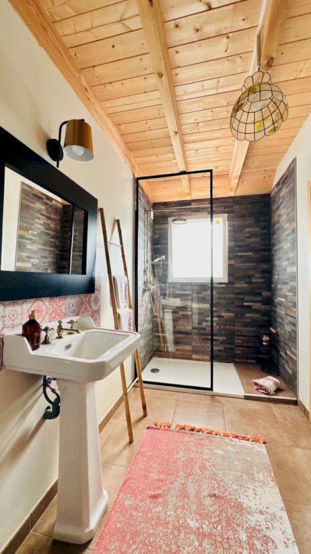 Maison et dépendances rénovées - Photo 7 - Crozon