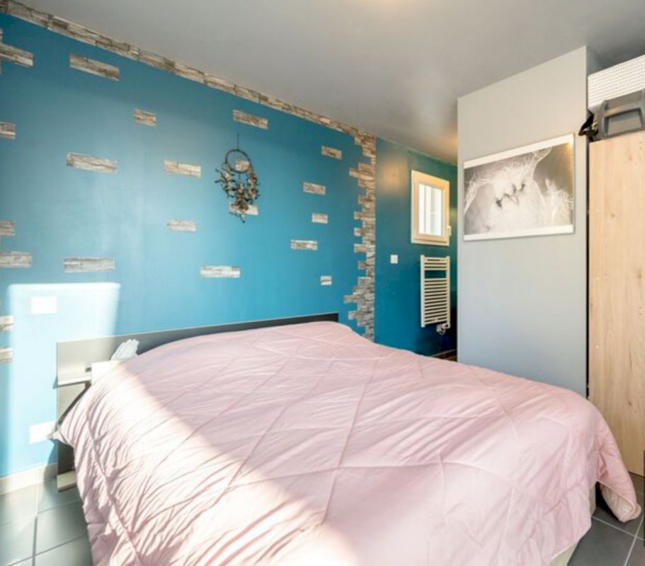Maison récente de 107 m² - Photo 8 - Uzel