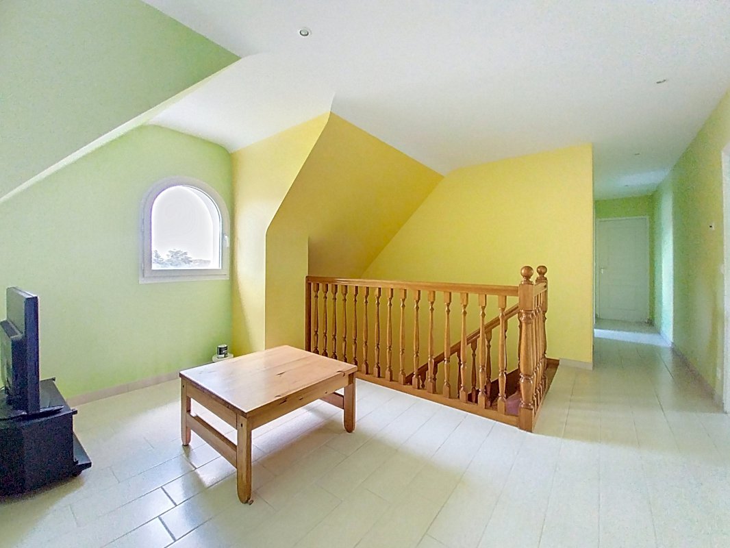 Superbe maison de 235 m² - Photo 8 - Pléneuf-Val-André