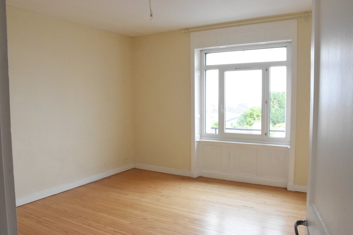 Très grand appartement - Photo 9 - Brest