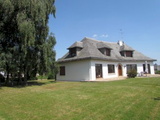 Maison 8 pièces - Châteaubourg (35220)